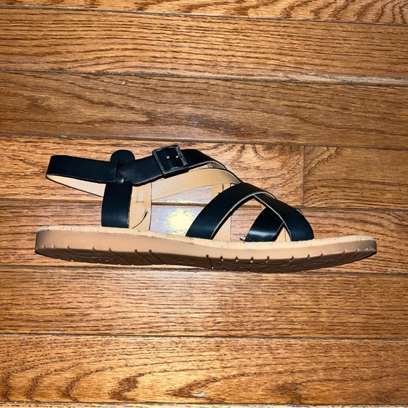 KORKS Jerrick Faux Leather Sandals Black Straps & Tan Flexible Sole Women’s 9 - Picture 10 of 14